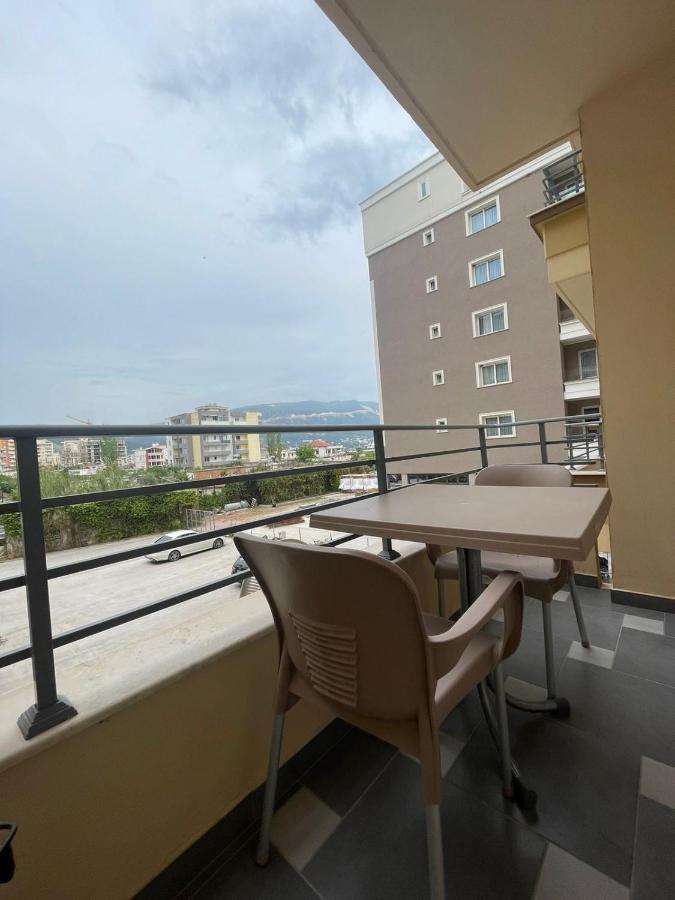 Kraal Apartments Vlorë Екстериор снимка