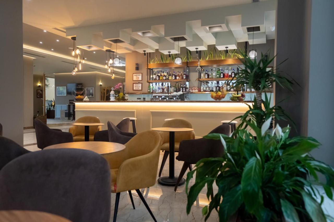 Kraal Apartments Vlorë Екстериор снимка