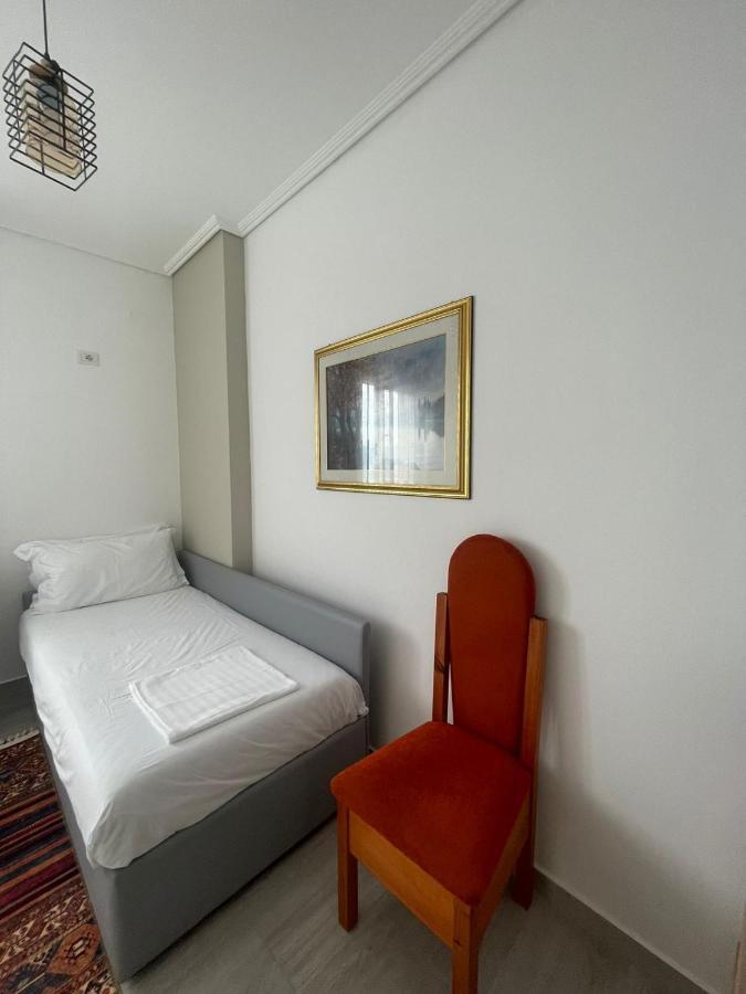 Kraal Apartments Vlorë Екстериор снимка