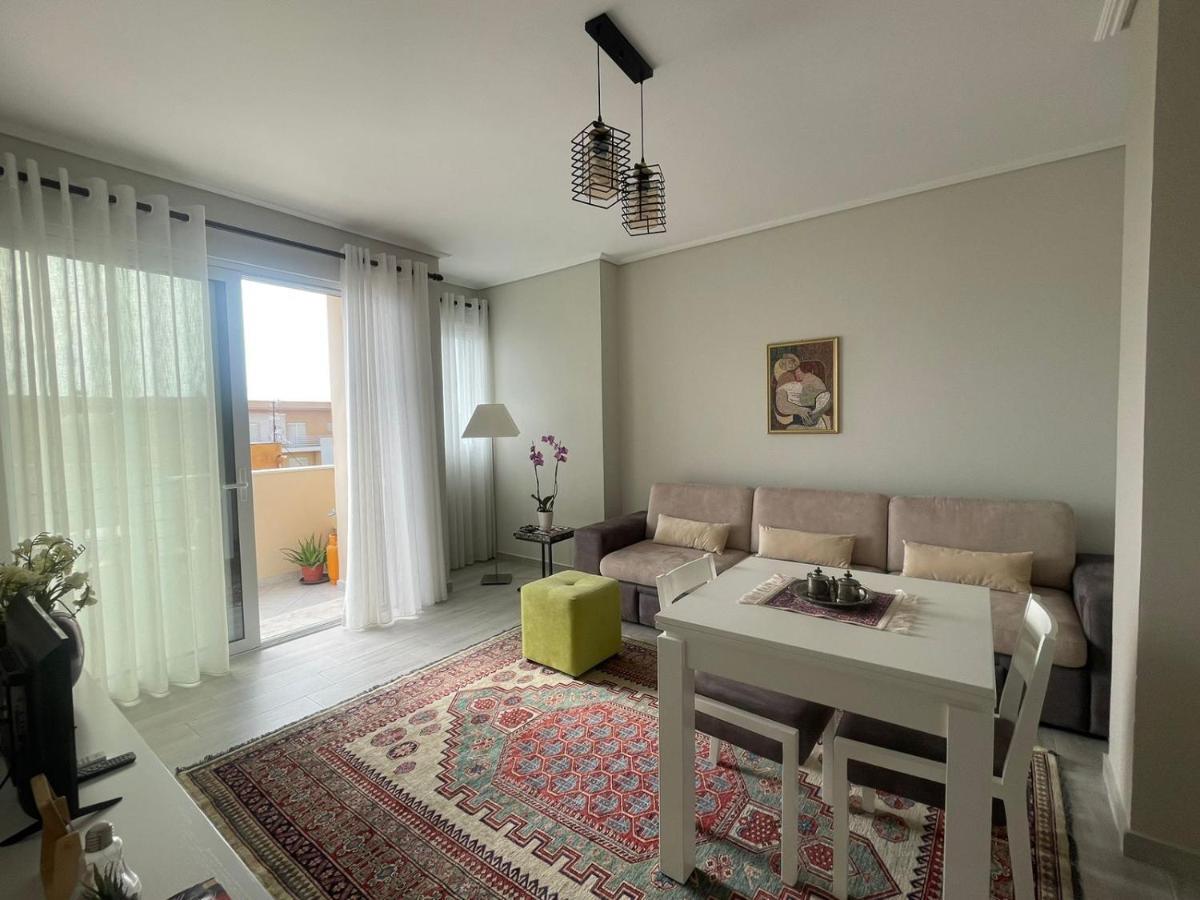 Kraal Apartments Vlorë Екстериор снимка